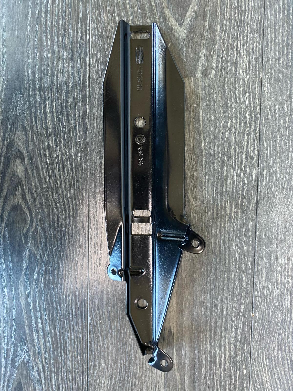 BMW E28 Carrier 13711264365, 13711271588 - Image 2