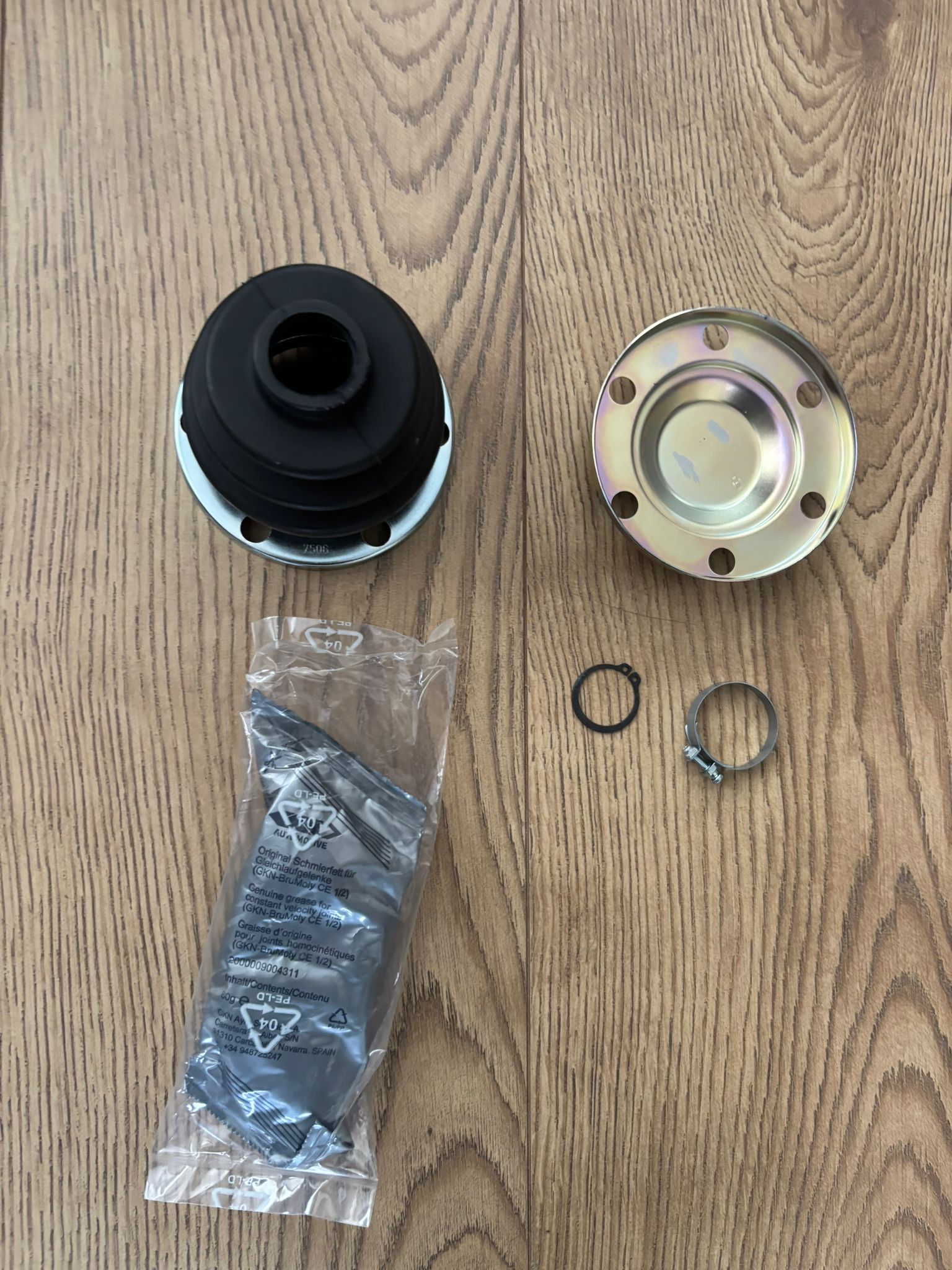 BMW E21, E12, E28 Repair kit bellows rear axle 33219067909